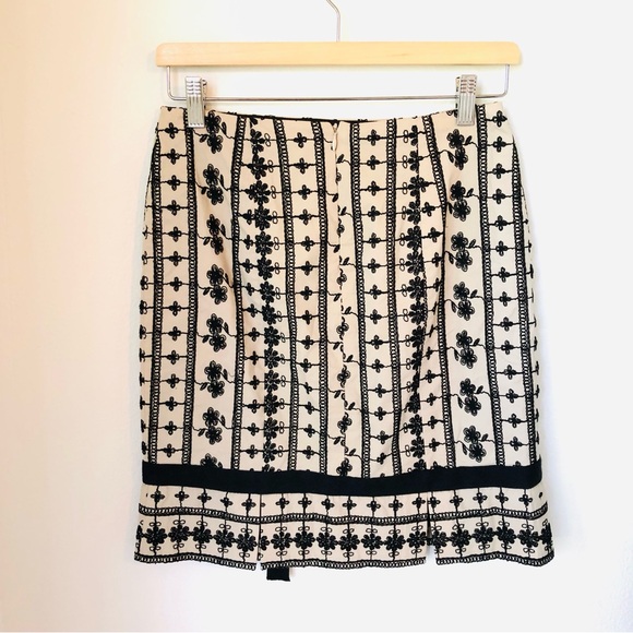 Nanette Lepore Coquette Skirt Women’s 2, Cream with Black Embroidery, Parisian - Picture 7 of 15